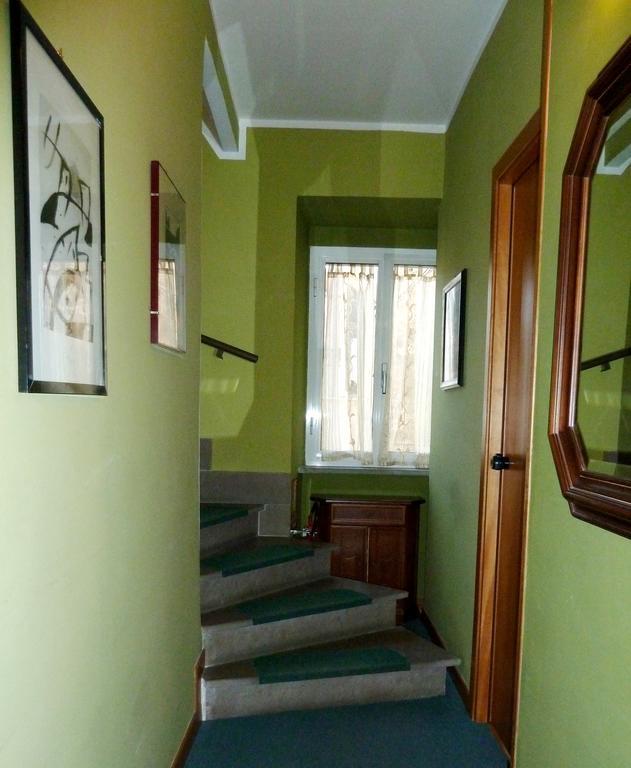 Hotel Sutrium Екстериор снимка